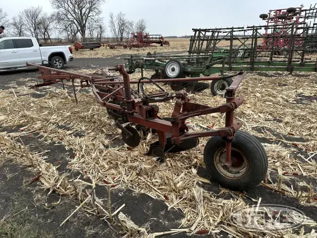IHC 700