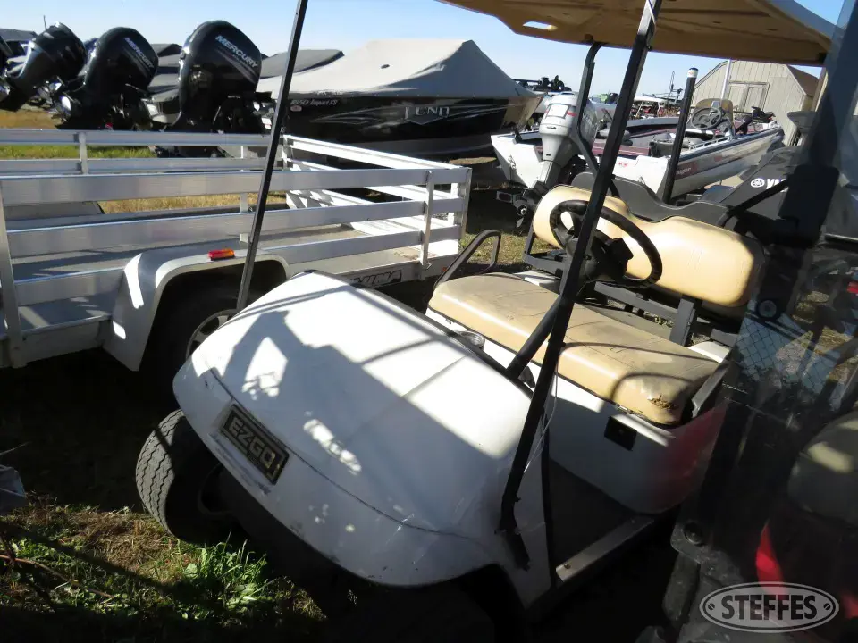 2000 E-Z-Go Golf Cart
