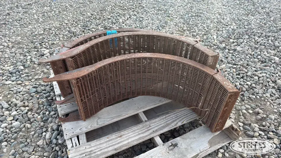 Small wire concaves Ag Equipment Part