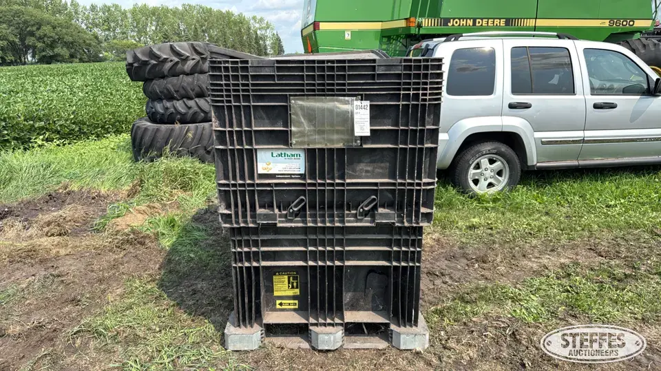 Seed tote w/food plot corn Farm Support Item