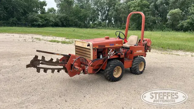 Ditch Witch 350 SX