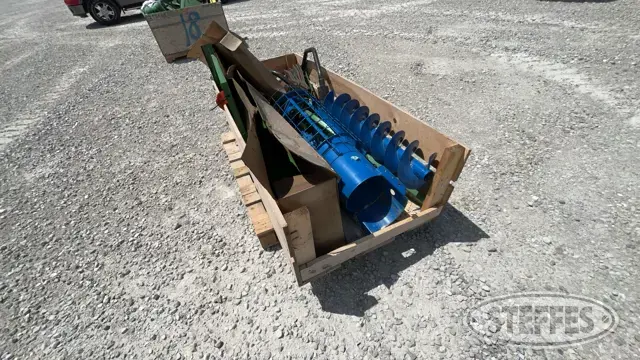 Rotary Mower Blades, Auger Parts, Fender Brackets