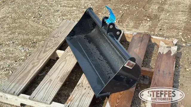 Mini excavator bucket