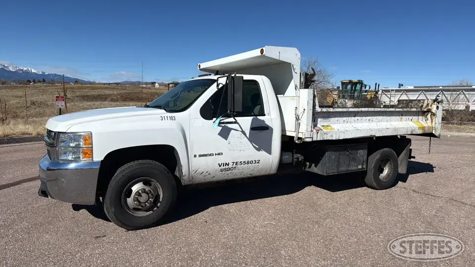 2007 Chevrolet Silverado 3500HD Dump Truck