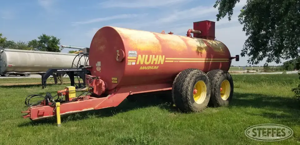 Nuhn Magnum 6400 Manure Storage and Transportation Equipment