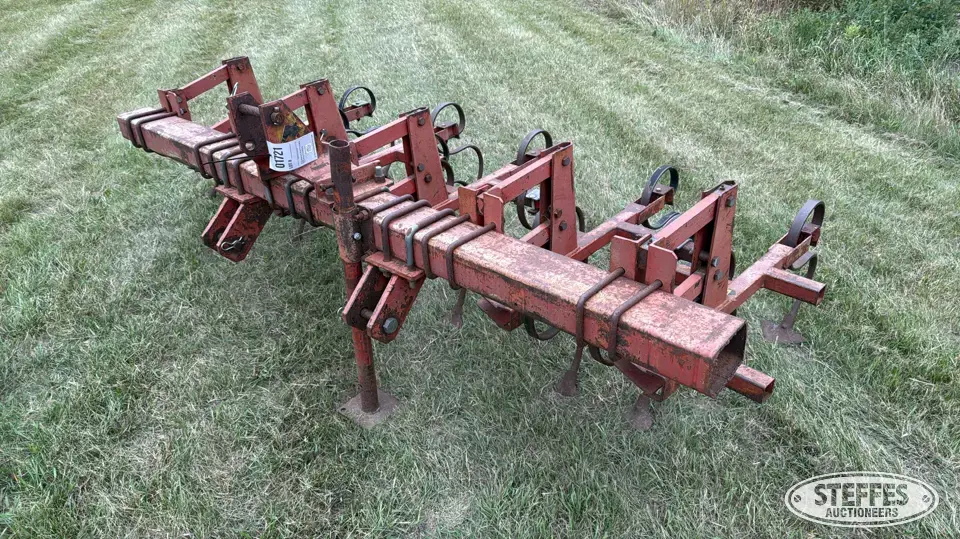 Westgo row crop cultivator