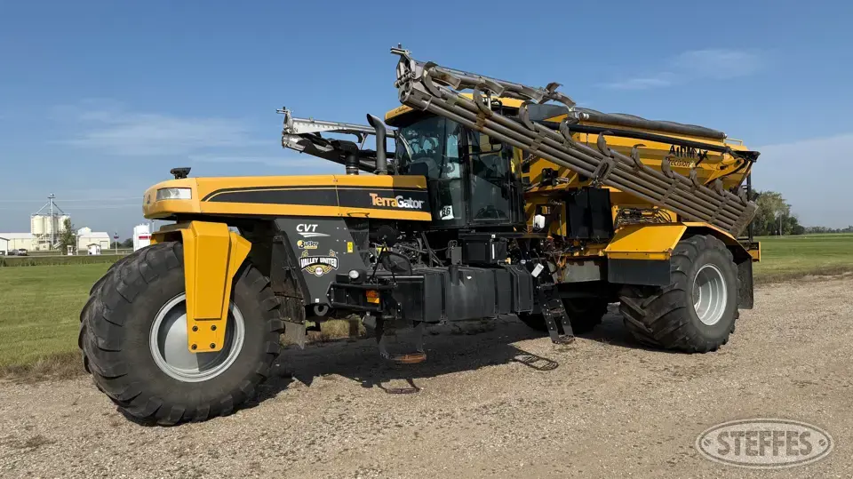 2016 TerraGator 9300 Self-Propelled Dry Applicators-Spreaders-Floater