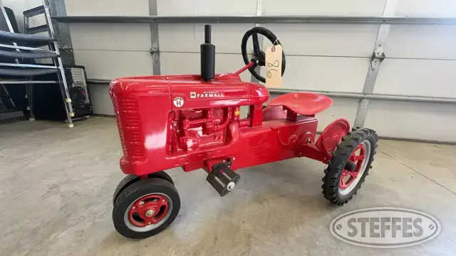 McCormick Farmall Super H