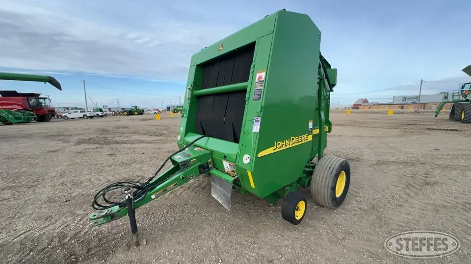 2005 John Deere 567 Round Baler