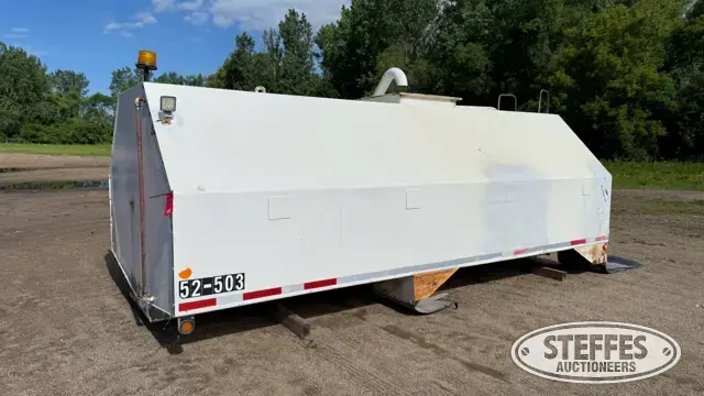 Approx. 4,000 gal. steel tank