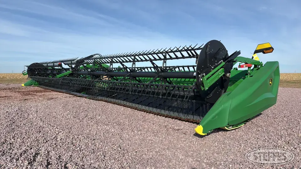 2023 John Deere HD45F Draper Head