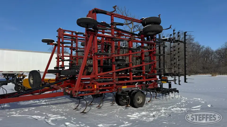 2007 Case IH Tiger-Mate II Field Cultivator