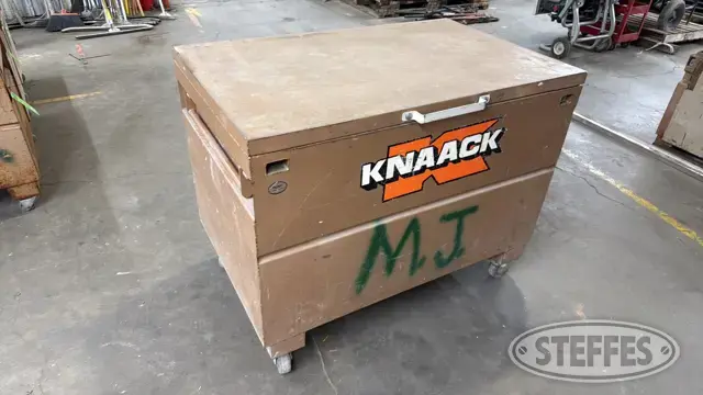 Knaack
