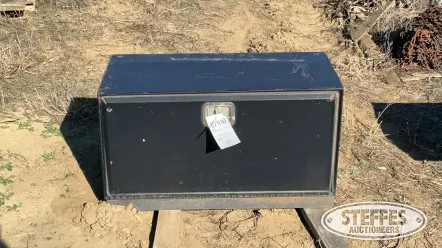 Truck toolbox