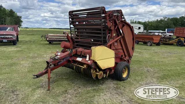 1976 New Holland 850