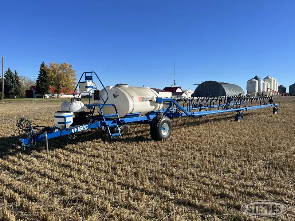 Brandt QF1500 Pull-Type Sprayer