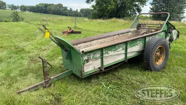 John Deere R