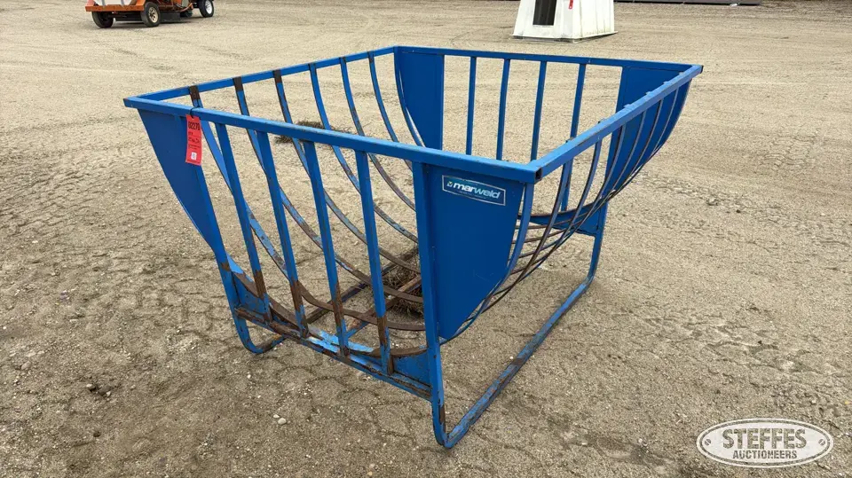 Marweld bale feeder Bale Handling