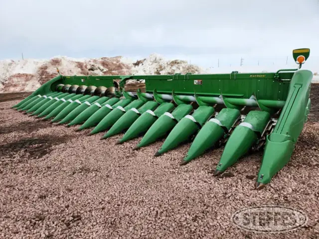 2019 John Deere 718C