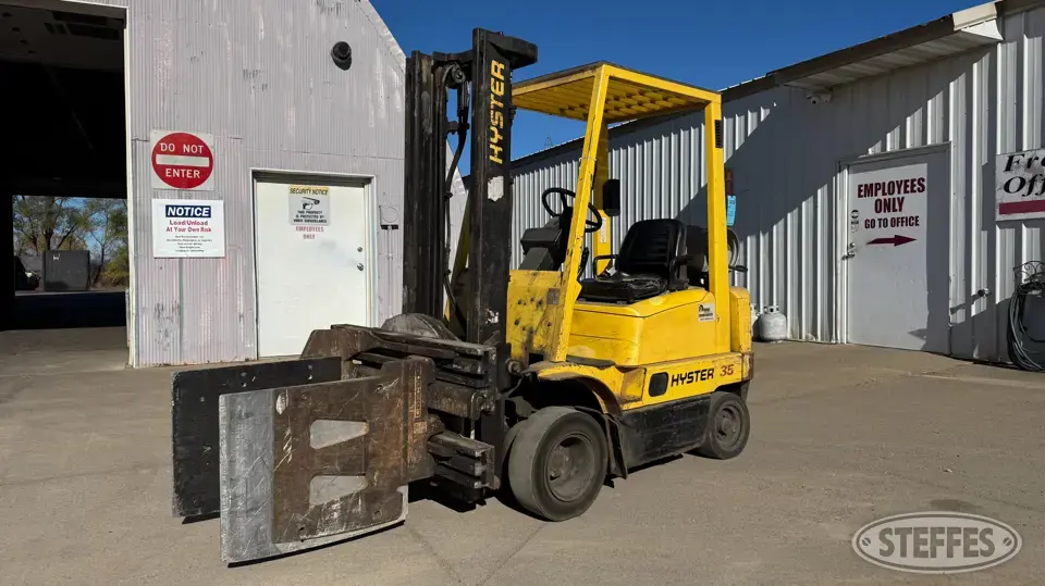 Hyster H35XM Warehouse Forklift