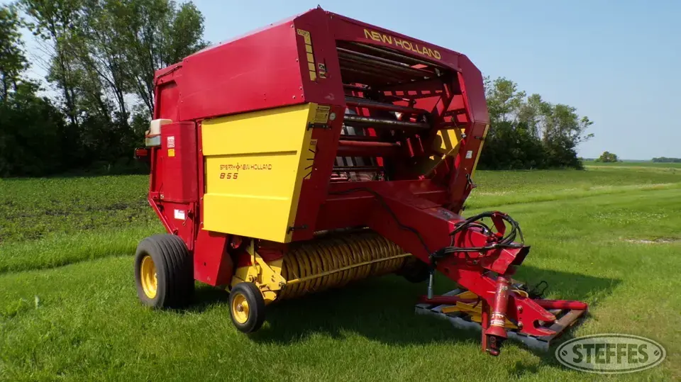 1985 New Holland 855 Round Baler