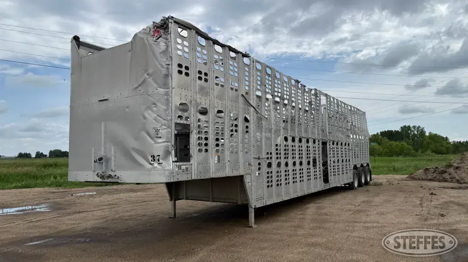 2012 Wilson PSDCL-402 Semi Livestock Trailer