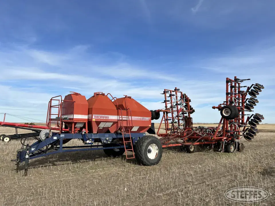 Morris Maxum 7240 Air Drills and Air Seeder