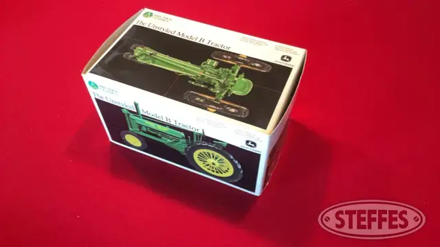 John Deere Unstyled B Precision Classics #24