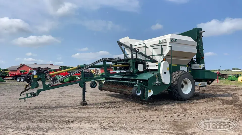 2019 Pickett Twin Master Edible Bean Combine
