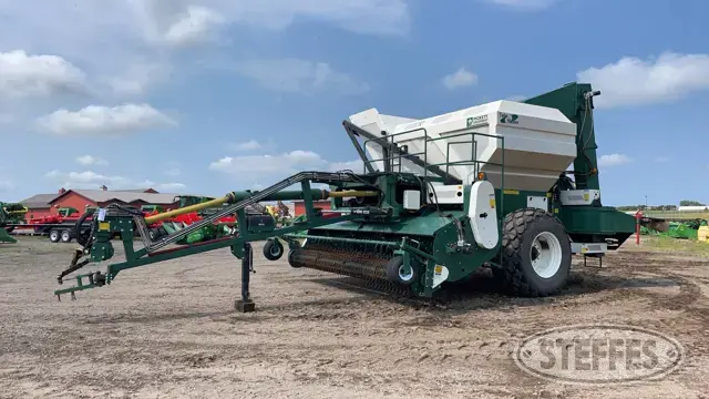 2019 Pickett Twin Master