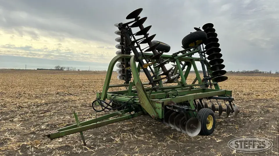 John Deere 230 Disc