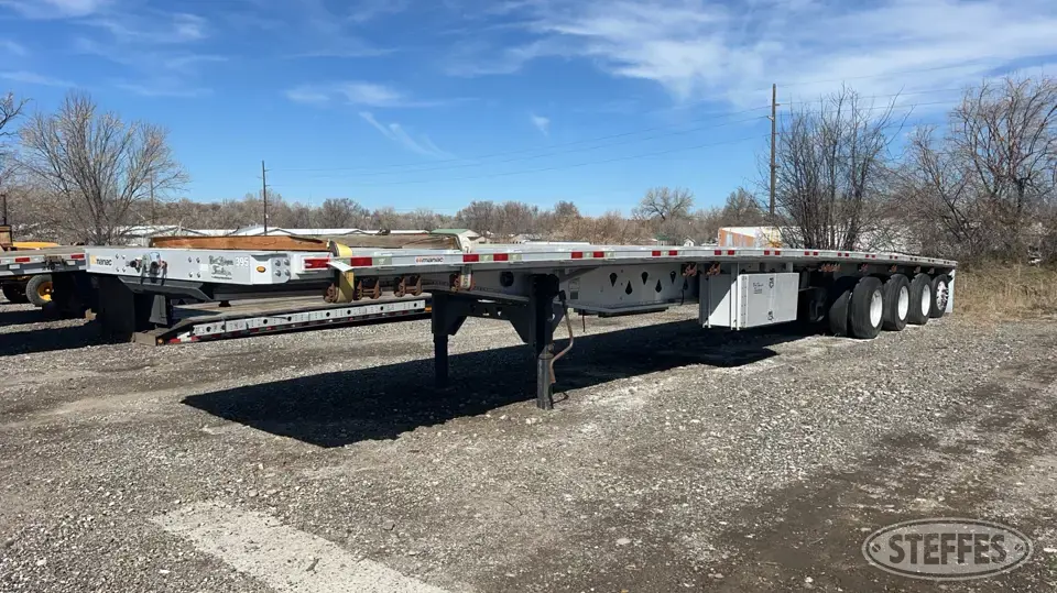 2014 Manac SPIF Semi Flatbed Trailer