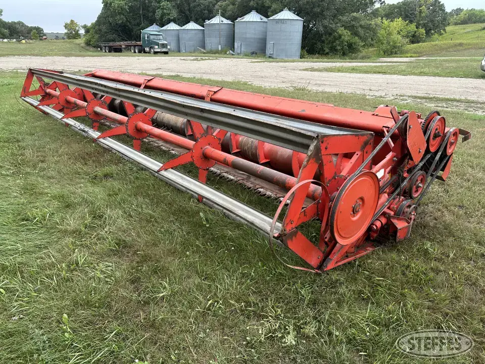 Massey Ferguson 1859 Rigid Head