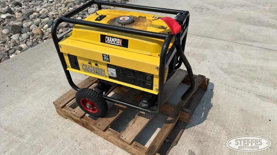 Champion portable generator Generators Less Than 10 kW