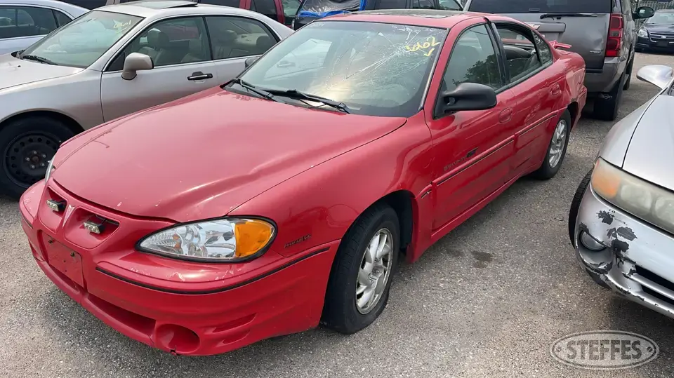 2000 Pontiac Grand Am GT Car