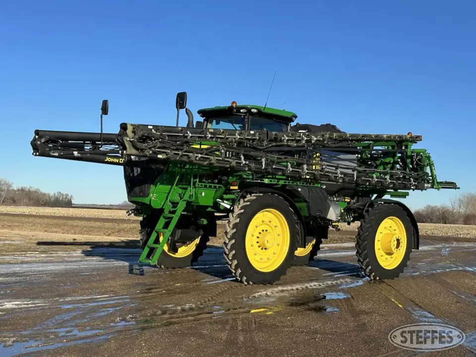 2021 John Deere R4045 Self-Propelled Sprayer