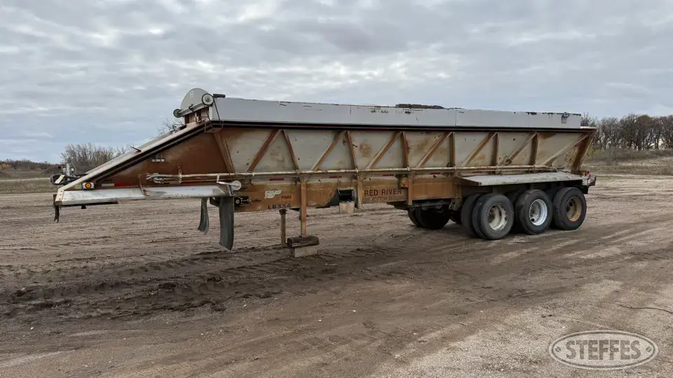 2000 Red River LB334 Live Bottom Trailer
