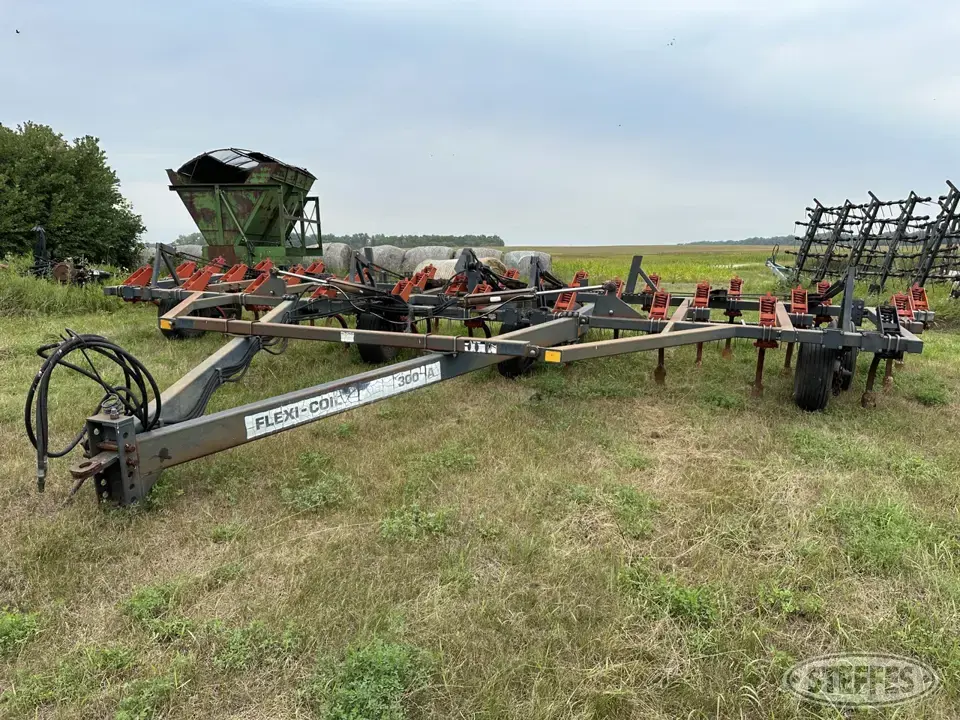 Flexi-Coil 300A Chisel Plow