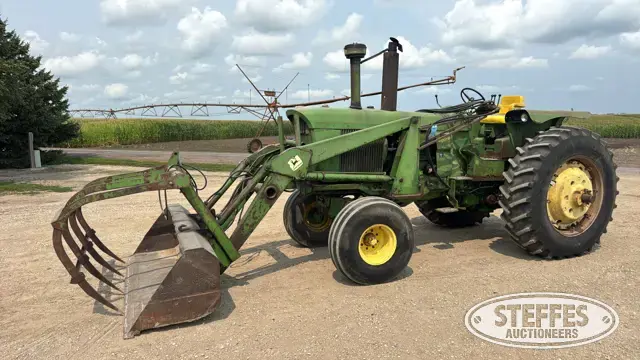 1972 John Deere 4620