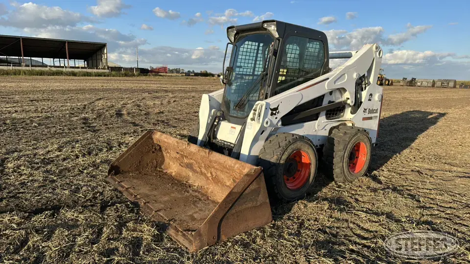2015 Bobcat S750 Tracked Skid Steer