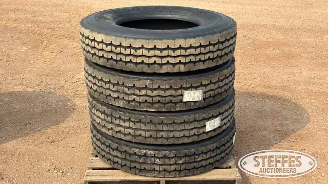 (4) 11R24.5 tires
