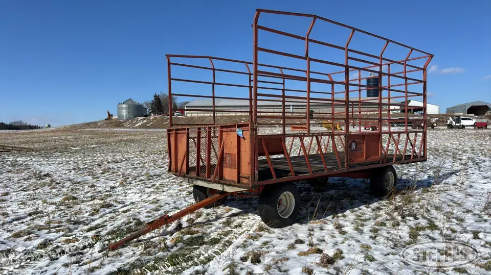 EZ-Trail kicker rack Bale Transportation