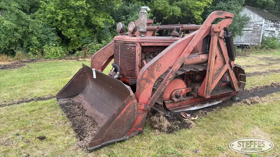International Harvester TD9 Collectible Tractor