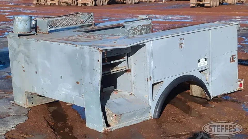 1987 Atec Van Bodies and Truck Attachment