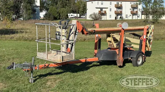 2012 JLG T500J