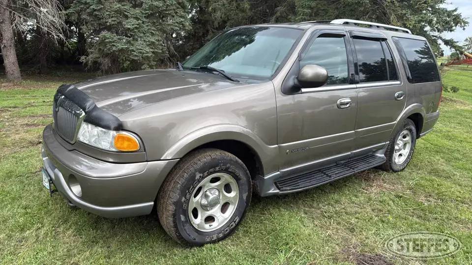 2001 Lincoln Navigator SUV