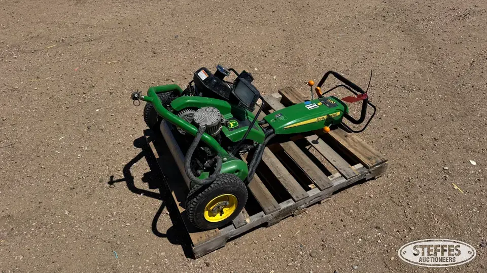 John Deere 220 E-Cut Hybrid Push Mower