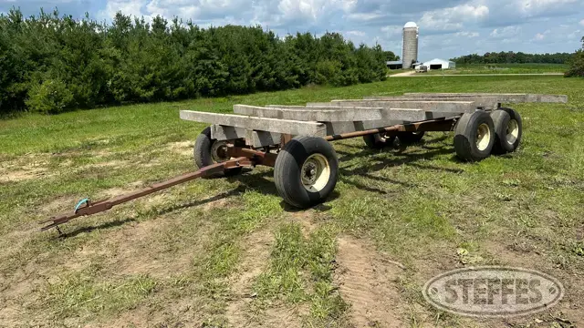 Bale wagon