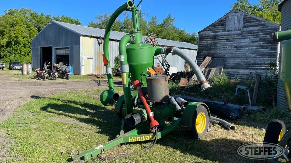 Handlair 560 Pneumatic Grain Equipment