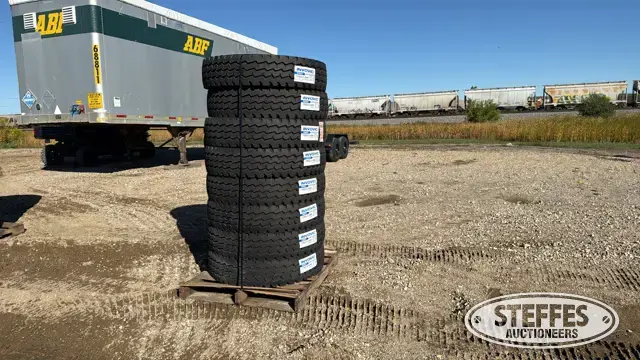 (8) Invovic FM750 11R22.5 tires